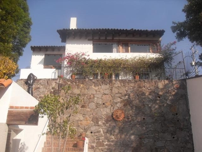 Casa de 3 recamaras con vista al lago cerca autopista jardin