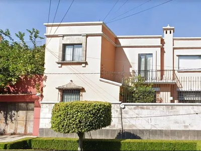 Casa En Remate Hipotecario, Colonia Del Carmen, Coyoacan.