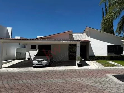 Casa En Venta De Una Planta Villas Del Meson Juriquilla