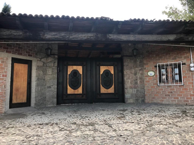 Residencia En Venta En Cacalomacan