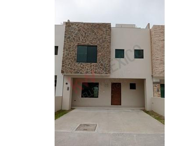 Se Vende Casa En La Vista Residencial Querétaro