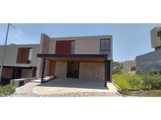 Doomos. Casa en Venta en Altozano