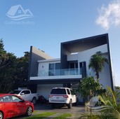 Doomos. Casa en venta en Lagos del Sol Cancún TCS1273