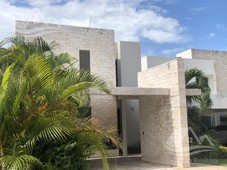 doomos. casa en venta en lagos del sol cancun