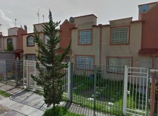 Doomos. Remate - Casa en Condominio Residencial en Venta en Residencial Las Américas, Ecatepec de Morelos, Estado de México - AUT874