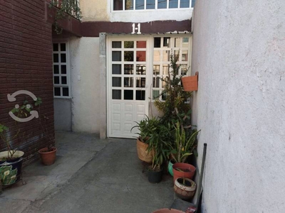 Departamento con negocio, en la Pradera, Ecatepec