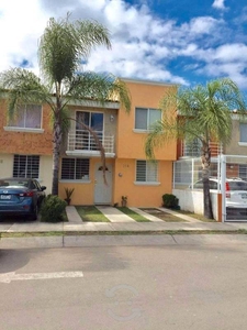 LINDA CASA REMATE EN FRACC STA FE ZAPOPAN GL-RL