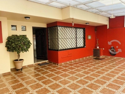 VENTA DE CASA EN JARDINES DE BELLAVISTA