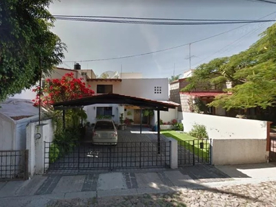 Casa A La Venta En Jurica Pinar, Queretaro; Estupendo Remate Bancario