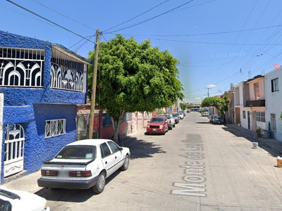 Casa En Recuperación Bancaria En Monte De Las Cruces, Sta Fe 1ra Secc, 78350 San Luis Potosí, S.l.p., México.-mew