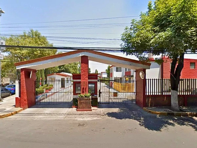 Casa En Remate Bancario En Espartaco, Coyoacán Vm