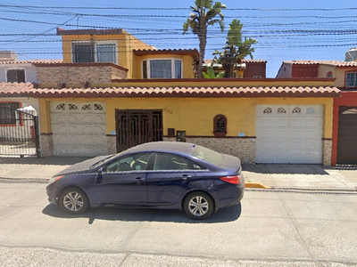 -casa En Remate Bancario-vista Hermosa, Ensenada C.p. 22870, Baja California -jcbb