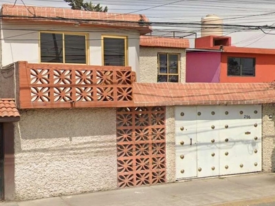 Casa en venta Boulevard Bosque De Africa, Bosques De Aragon, Nezahualcóyotl, Estado De México, México