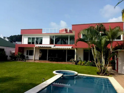 Casa Residencia En Fracc. Parque Sumiya, Jiutepec Morelos.