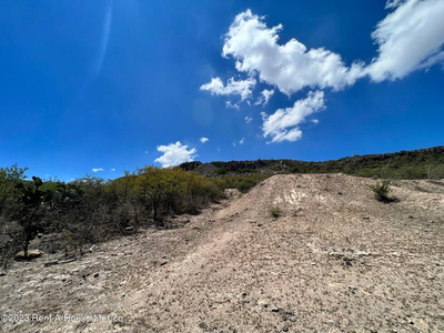 Rancho De 9500 Hectareas Entre Queretaro Y Guanajuato - Venta