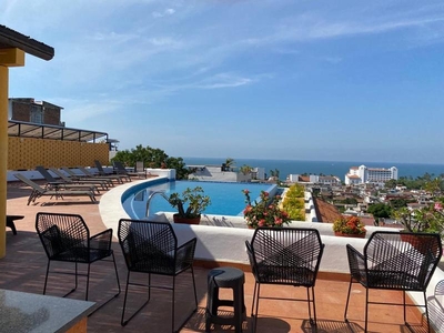 Condominio en venta con vistas al mar a 3 minutos de la playa en Puerto Vallarta