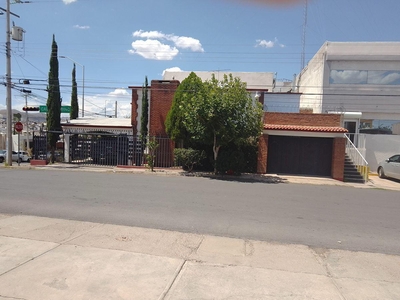 Doomos. Casa venta y renta, colonia Granja en chihuahua