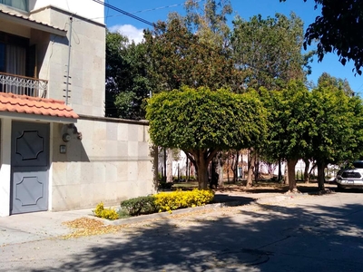 Doomos. Departamento Amueblado En Renta Jardines Del Moral León Guanajuato