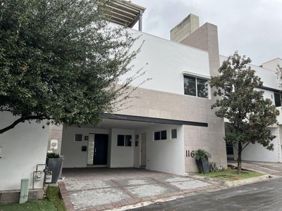 CASA EN VENTA FRACCIONAMIENTO ANTIGUA ZONA MONTERREY