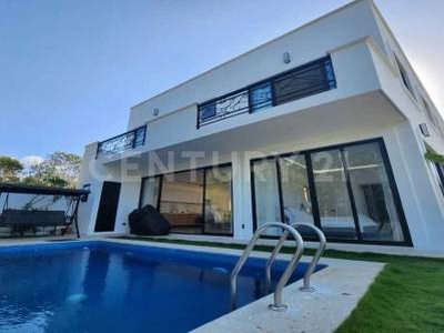 Casa en venta Residencial Vía Cumbres, Avenida Huayacán, Cancún