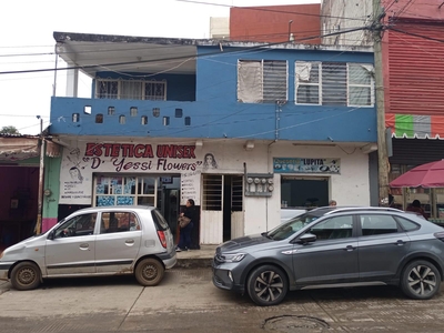 Doomos. Casa en condominio con dos locales en Villa Lázaro Cárdenas, Puebla