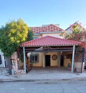 Se Renta casa en Sevilla Residencial