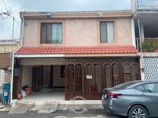 en venta casa en jardines de escobedo.