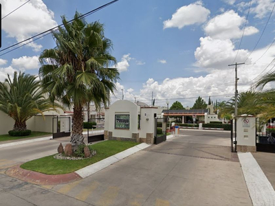¡¡atención Inversionistas!! Venta De Casa En Remate Bancario, Col. Villa Sur, Aguascalientes.