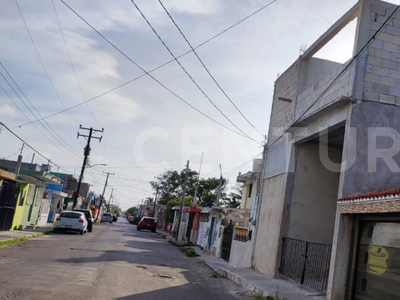 Casa En Obra Gris A 700 Metros Cerca De La Playa En Progreso Yucatán.