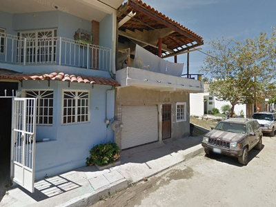 Casa En Remate Bancario En Barracuda , Villas De San Vicente, San Vicente, Nay -ngc4