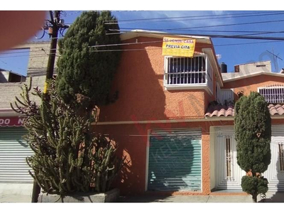 Casa En Venta Con Local $2,500,000 En Barrio Mineros, Chima