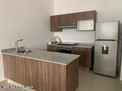 Doomos. Departamento en Venta en Avenida Calzada de Tlalpan Ciudad Jardin,Ciudad Jardin RU 24-4161.