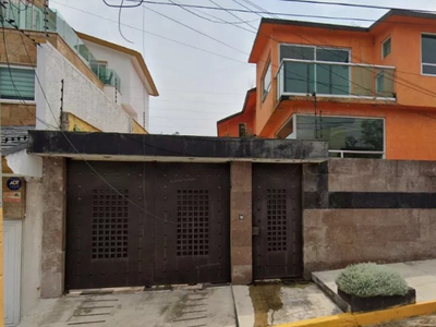 Inmejorable Remate Bancario, Casa A La Venta En Cuautitlan Izcalli. No Creditos