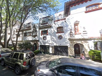 Remato Casa En Avenida Mazatlan 69, Colonia Condesa, Cuauhtémoc, Cdmx. Unica Oportunidad De Comprar Esta Propiedad A Este Precio