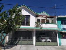 4 cuartos, 240 m casa en renta en plutarco elias calles pachuca de soto 213813al