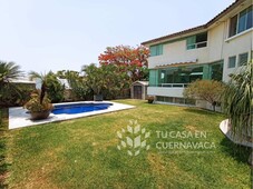 casas en renta - 427m2 - 5 recámaras - club de golf de cuernavaca - 45,000