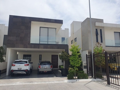 Casa en condominio en venta Carretera S Mateo Atenco-sgo Tianguistenco, Ocoyoacac, México, 52757, Mex