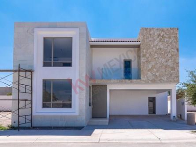 Casa Nueva Equipada, El Residencial Almeras. Zona De Alta Plusvalía En La Laguna.