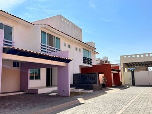 Casa en venta Cacalomacán, Toluca