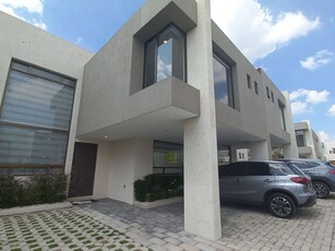 Casa en venta Calle Valle De Alcoy, Residencial Valle De Las Fuentes, Calimaya, México, 52226, Mex