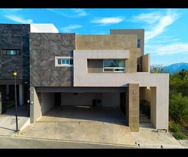 Doomos. Casa en Venta Santa Isabel