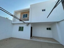 Casas en venta - 128m2 - 3 recámaras - Culiacan - $1,900,000
