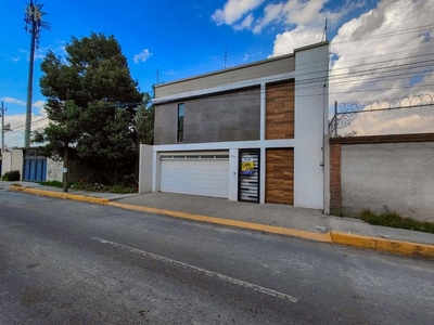 Casa en venta Calle 16 De Septiembre 300, Lazaro Cardenas, Metepec, Estado De México, México