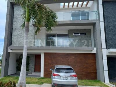 Casa en Venta en Lagunas Puerto Cancún, Cancún, Benito Juárez, Quintana Roo
