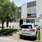 bella casa en venta en el mirador ggv 21-3807