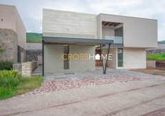 Casa en Venta con Acabados de Alta Gama en Altozano, Querétaro.