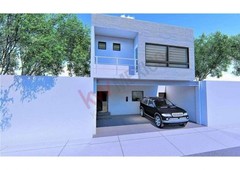 ¡Pre-venta! Casa nueva, con 4 recámaras con baño completo cada una, 1 recámara en planta baja; en Sector Viñedos, Torreón, Coahuila