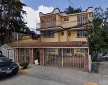 Remate Bancario Casa en Cerezos, Fracc. Jardines de Atizapán, Atizapán de Z.
