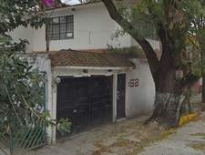 Remate Bancario Casa en Sabinos, Fracc. Jardines de San Mateo, Naucalpan