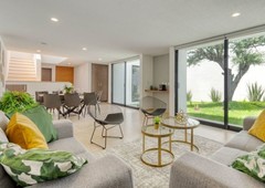 un lugar moderno con diseño y acabados de lujo - casa en venta